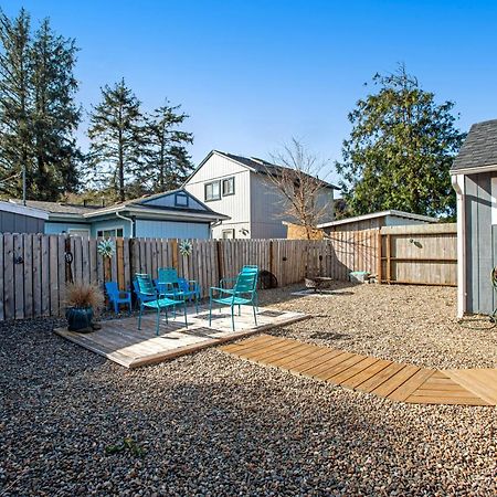 Siletz Bay Getaway Villa Lincoln City Exteriör bild